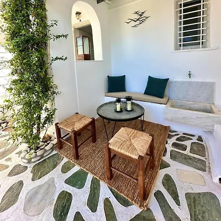 Apartment Dream House Piso Livadi